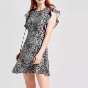 Who What Wear Snakeskin ruffle sleeve dress in size XS